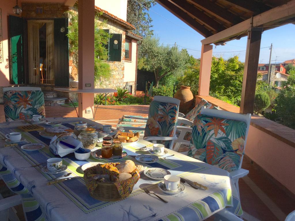 B&B Le Palme Ameglia Εξωτερικό φωτογραφία