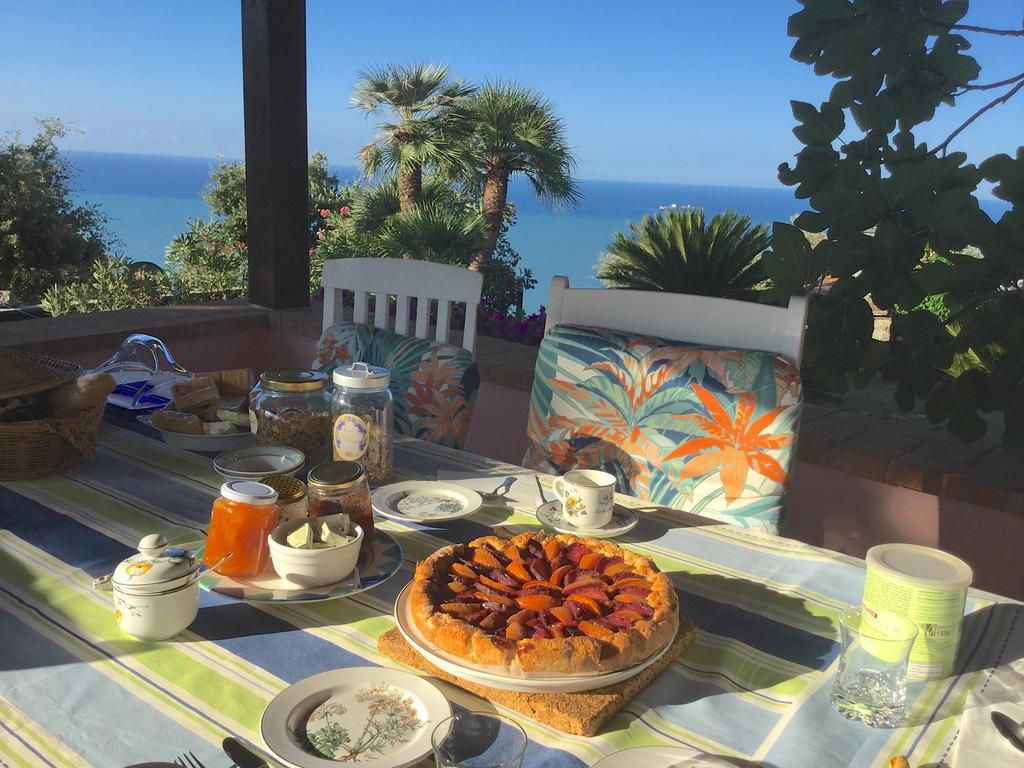 B&B Le Palme Ameglia Εξωτερικό φωτογραφία