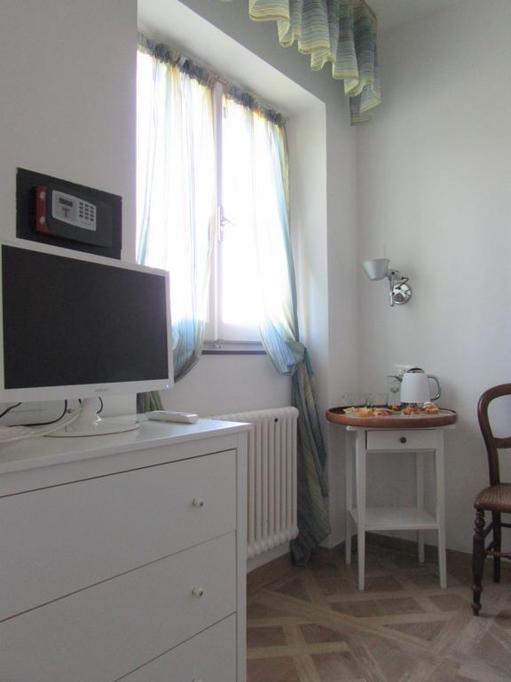 B&B Le Palme Ameglia Εξωτερικό φωτογραφία