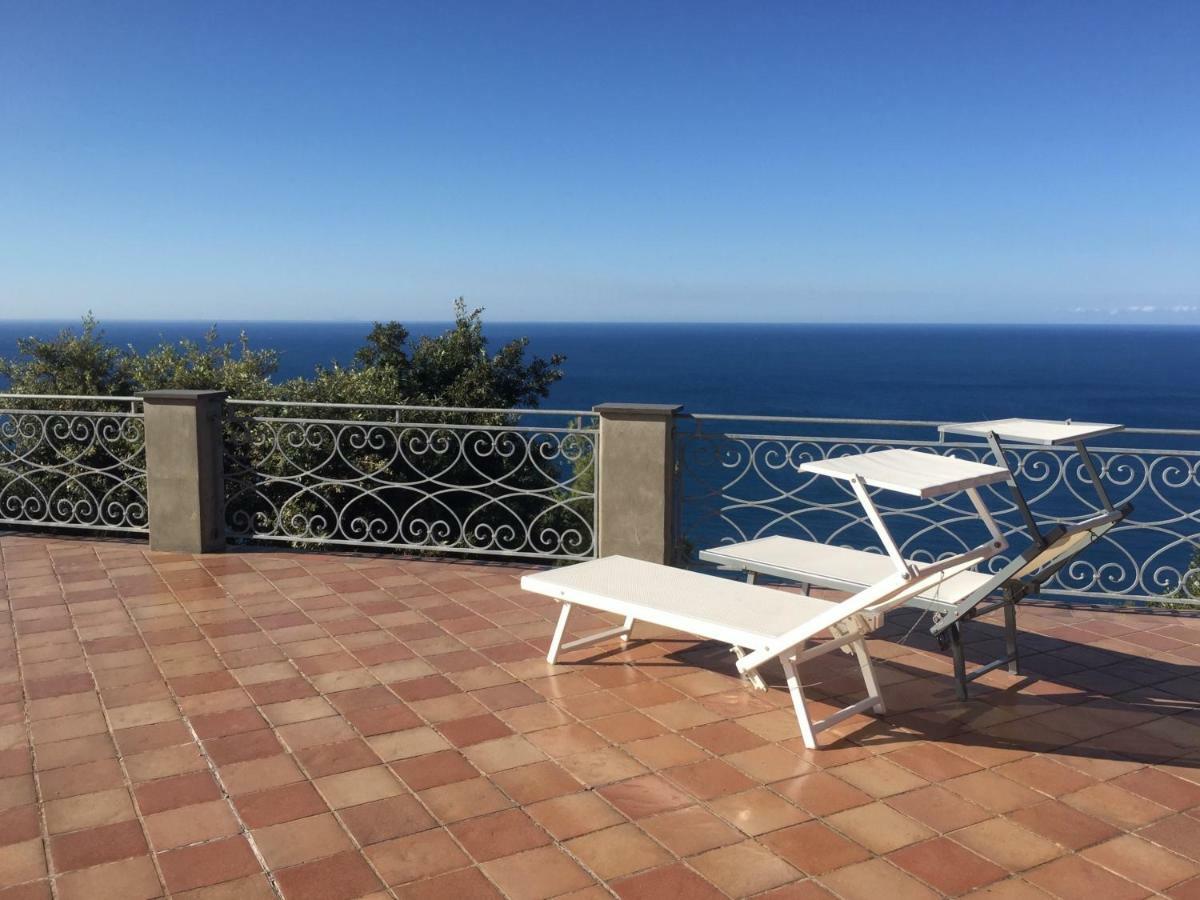 B&B Le Palme Ameglia Εξωτερικό φωτογραφία